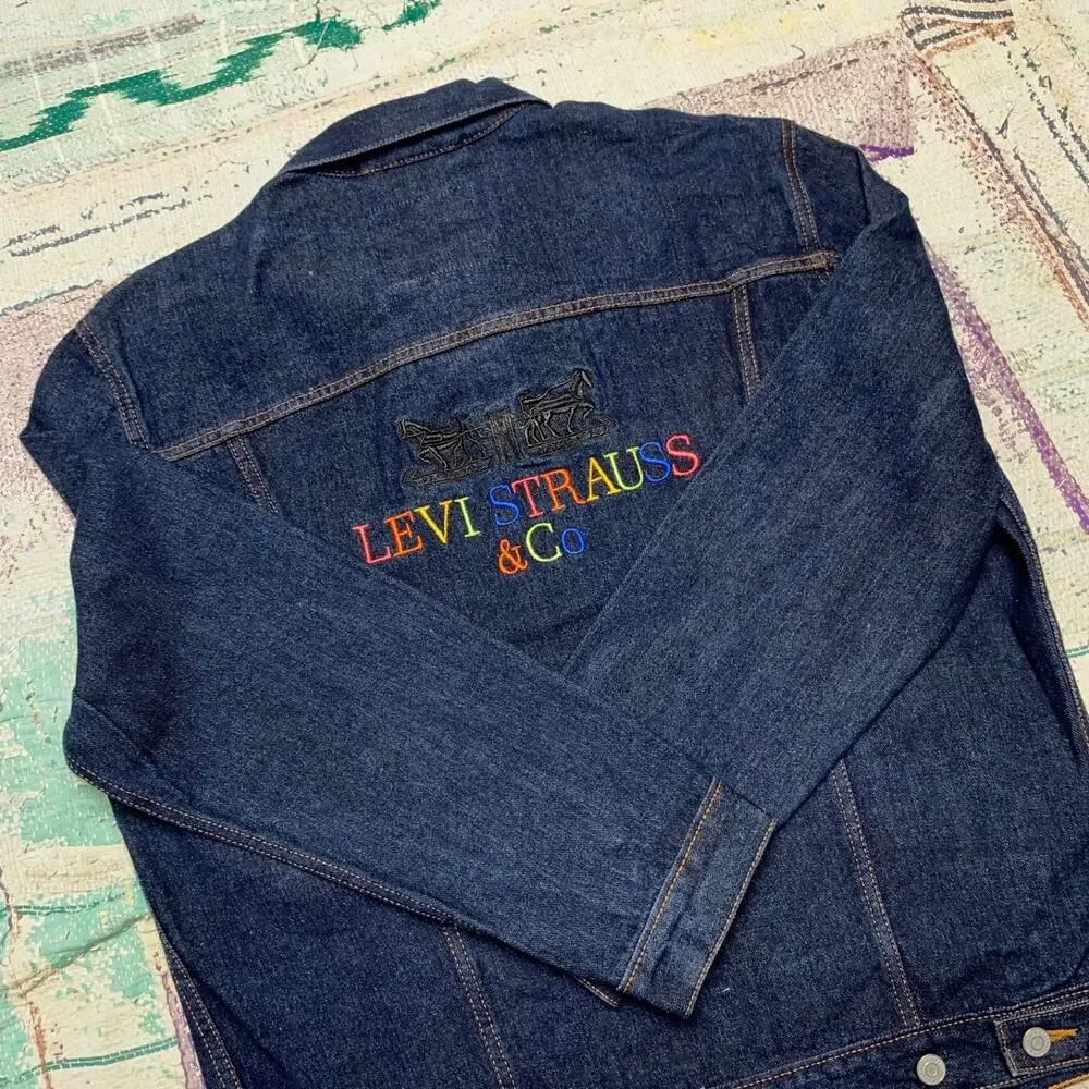 NWT Levi's Type III Trucker Jacket - Rinse/Navy Embroidered XL